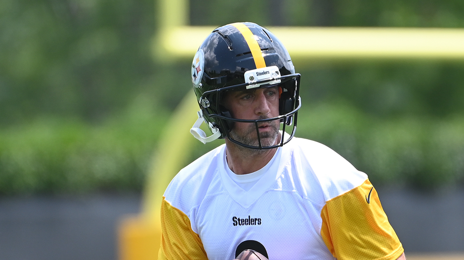 Aaron Rodgers already has major complaint with the Steelers, and it's not what you'd expect
