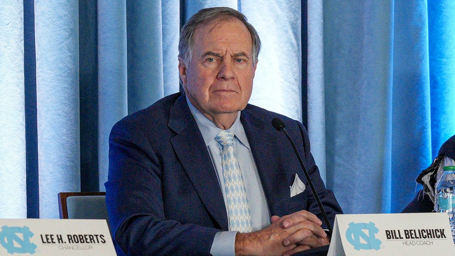Bill Belichick's publicist texted coach saying CBS interview would be 'without risk': report