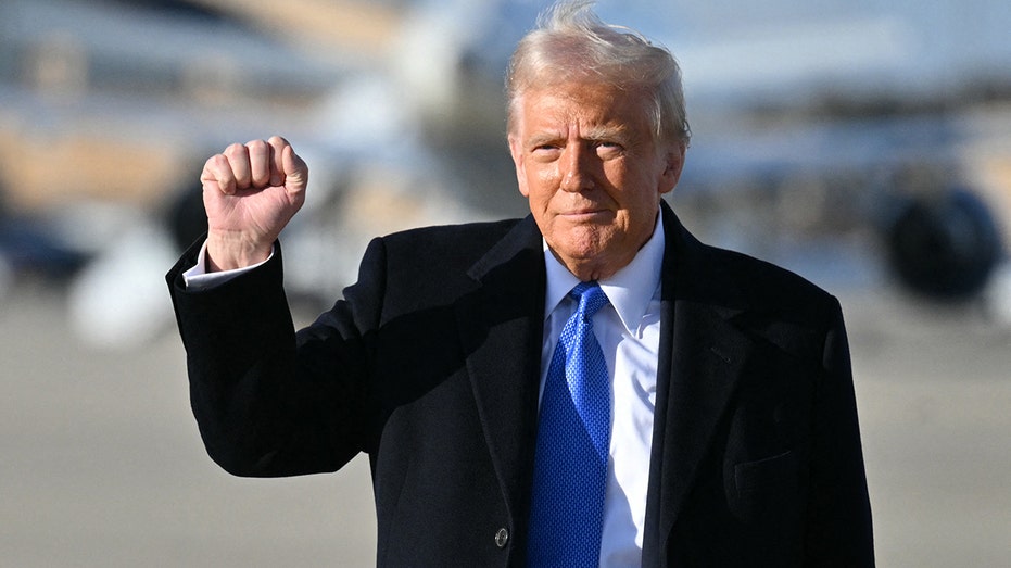 CNN host praises President Trump for being 'on a roll,' citing very 'consequential' week