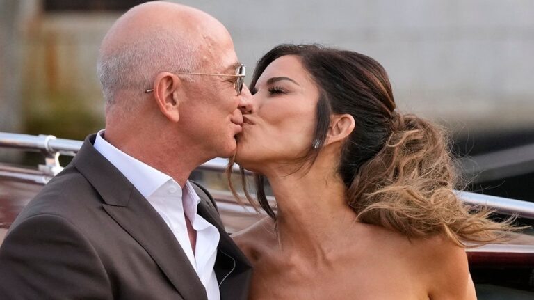 Jeff Bezos, Lauren Sánchez's relationship timeline ahead of lavish Venice wedding