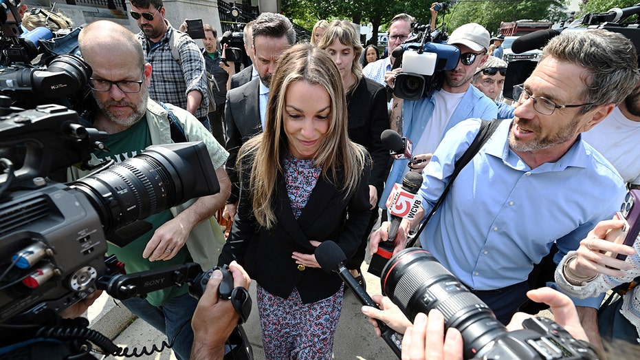 Karen Read's defense wants verdict slip simplified as jurors deliberate murder charge