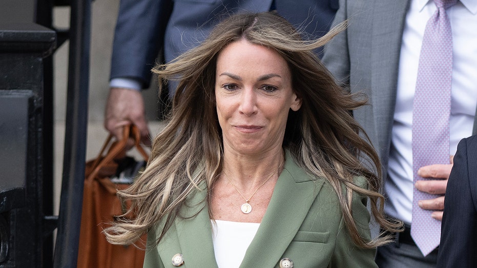 Karen Read jury questions suggest same legal dilemma as last year's mistrial