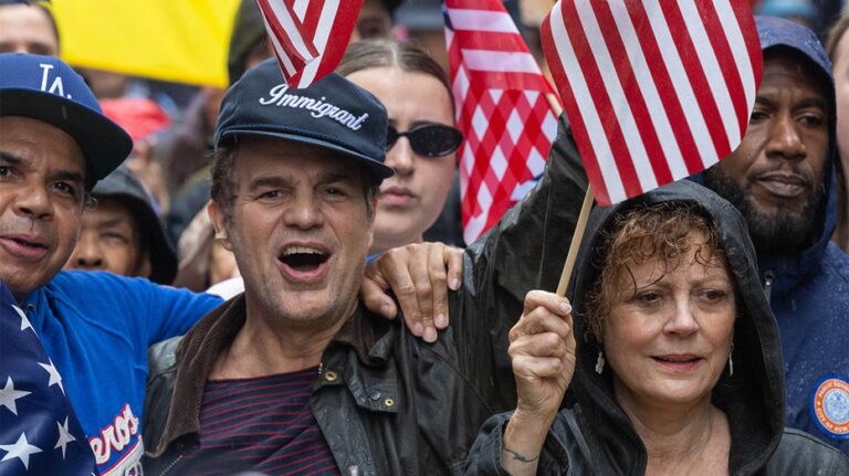 Actor Mark Ruffalo decries 'extreme wealth' controlling country, says billionaires causing nation's problems