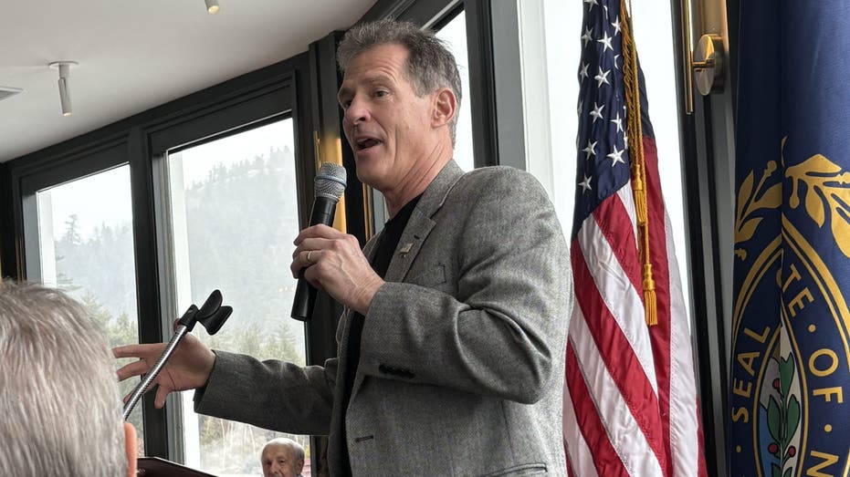 Former Trump Ambassador Scott Brown launches bid to flip key battleground Senate seat from blue to red