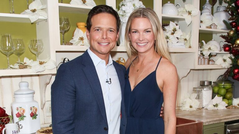 'Party of Five' star Scott Wolf's estranged wife taken to hospital by police, accuses actor of abuse in video