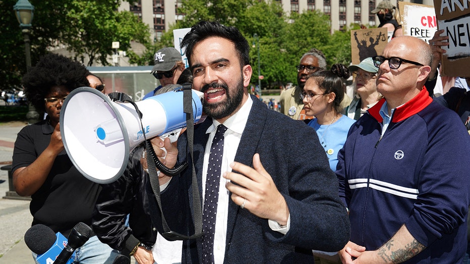 'Globalize the intifada' phrase stirs tensions on NYC campaign trail as Middle East conflict rages
