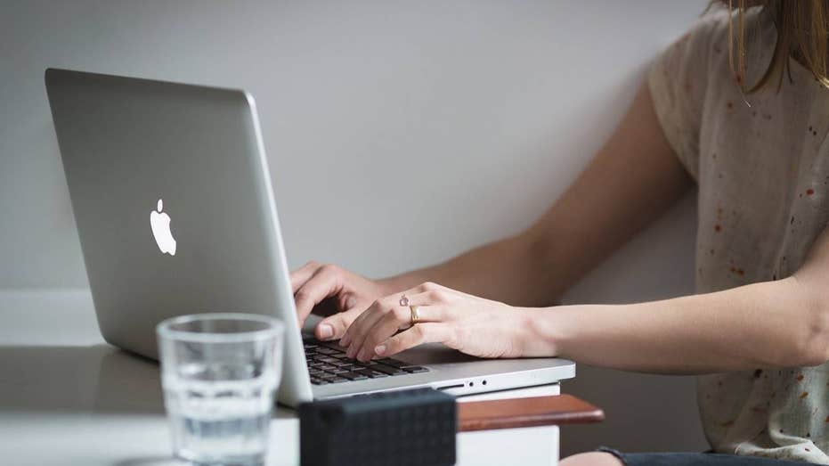 Americans now spend 10 hours online every day