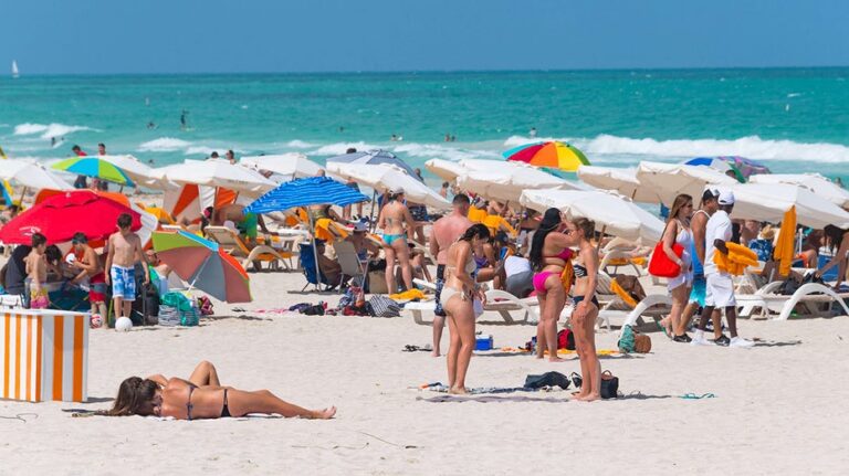 Beach bacteria warnings plague Fourth of July weekend plans nationwide