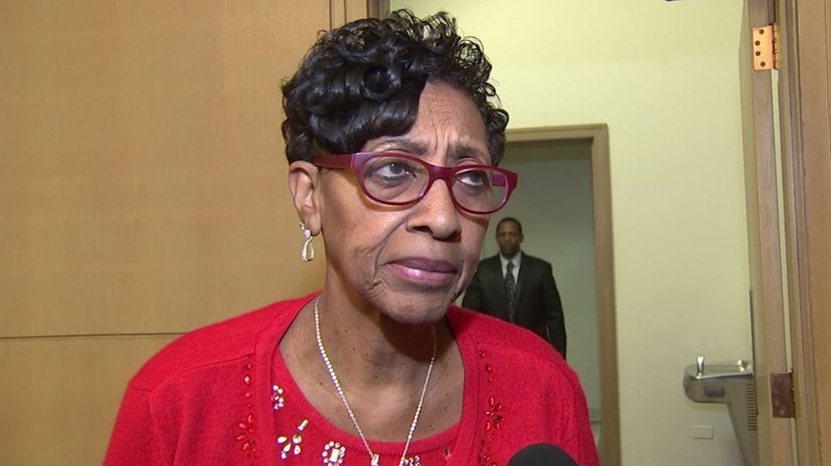 Federal judge deems former Chicago alderman accused of bribery unfit for trial