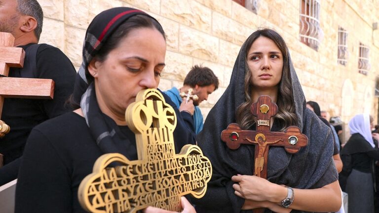 Dispute over Christian groups' visas to Israel resolved after Huckabee threat