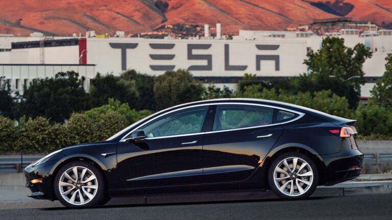 New Tesla solar-powered charging station opens