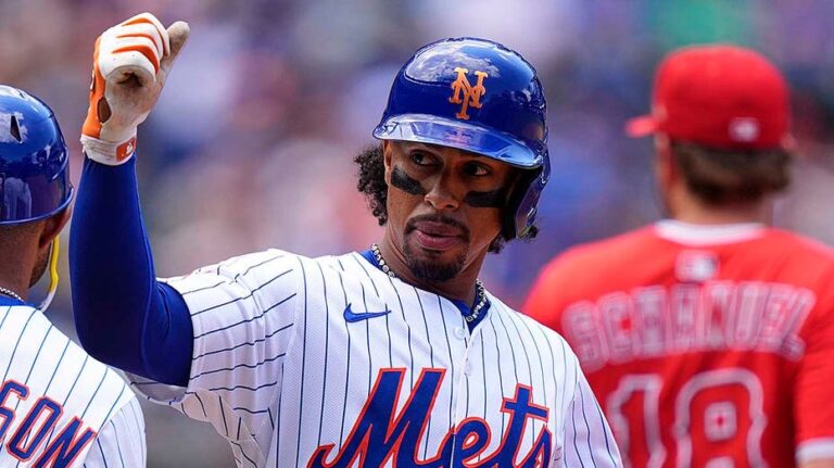 Mets star Francisco Lindor says his job is to 'play shortstop,' not to worry about trade deadline moves