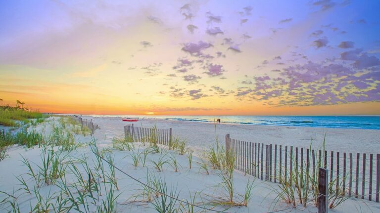 Beach accident near Hilton Head kills two, injures others