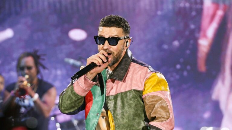Justin Timberlake leaves fans fuming after barely singing during festival concert