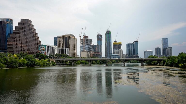 Serial killer fears grip Texas community after dozens of bodies pulled from lake: 'Cannot be ignored'