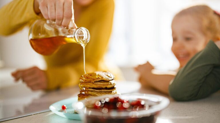 Fed-up woman refuses to be breakfast chef for sister's children: 'Go ask your mom'