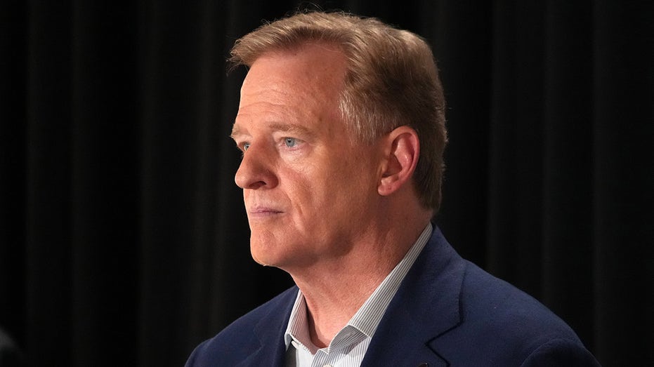 NFL employee 'seriously injured' in deadly mass shooting at league's NYC headquarters