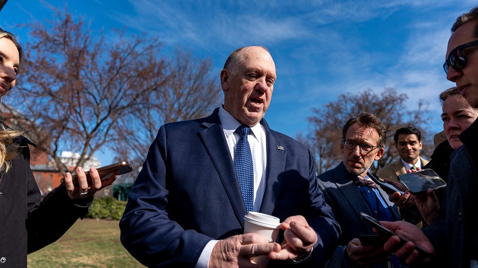 Border czar Homan demands Democrats stop comparing ICE to 'Nazis' after officer shot by detention facility