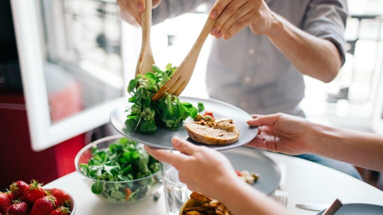 Study claims vegetarians more 'ambitious' as meat eaters call out 'oversimplification'