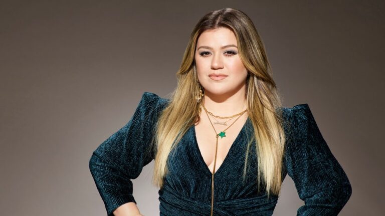 Kelly Clarkson postpones remaining Las Vegas shows for family crisis involving ex-husband Brandon Blackstock