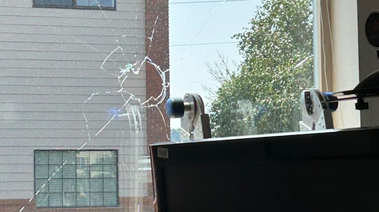 'Cowardly' rioter threw rock, set fire to ICE sub-office in Washington state: DHS