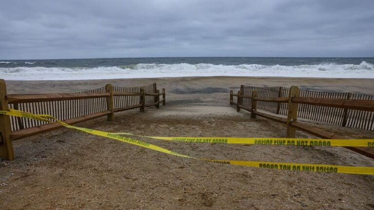 East Coast beaches hit with 'fecal contamination' warnings ahead of Labor Day weekend