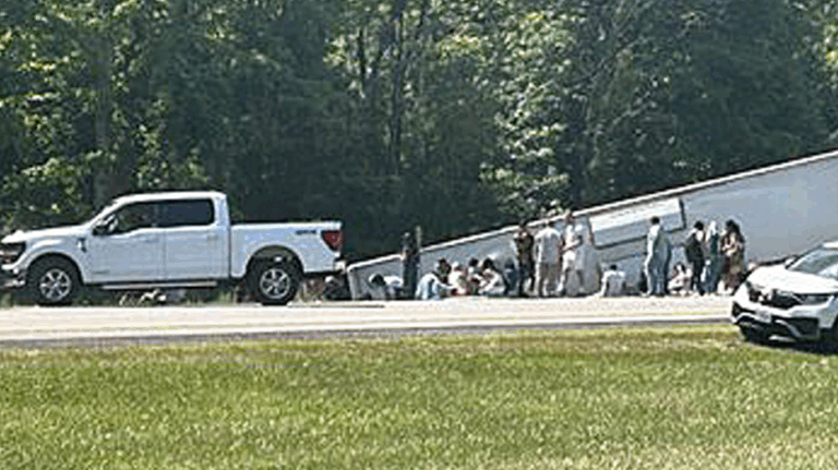 At least 3 dead, including children, in New York tour bus crash: state police