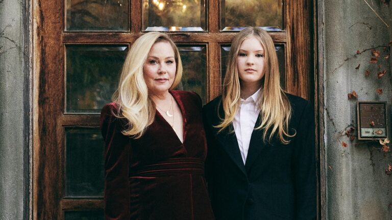 Christina Applegate says MS diagnosis has 'broken' her 14-year-old daughter