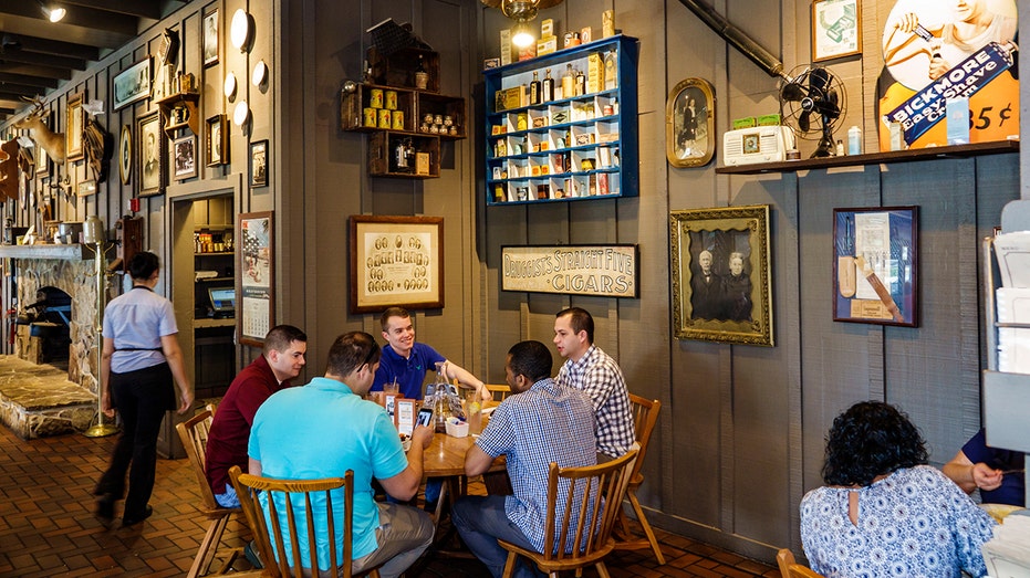 Cracker Barrel customers 'hate' restaurant chain's new look in viral social media videos