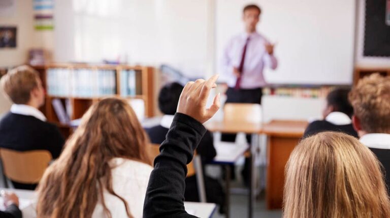 Illinois parents wary of school mental health screening law, potential for 'overreach'