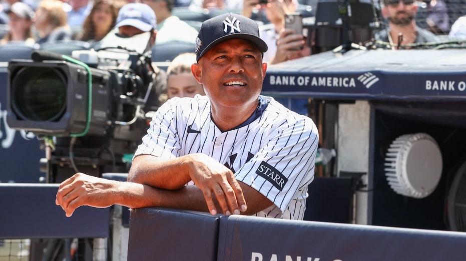 Yankees legend Mariano Rivera injures Achilles at team's Old-Timers' Day game: reports