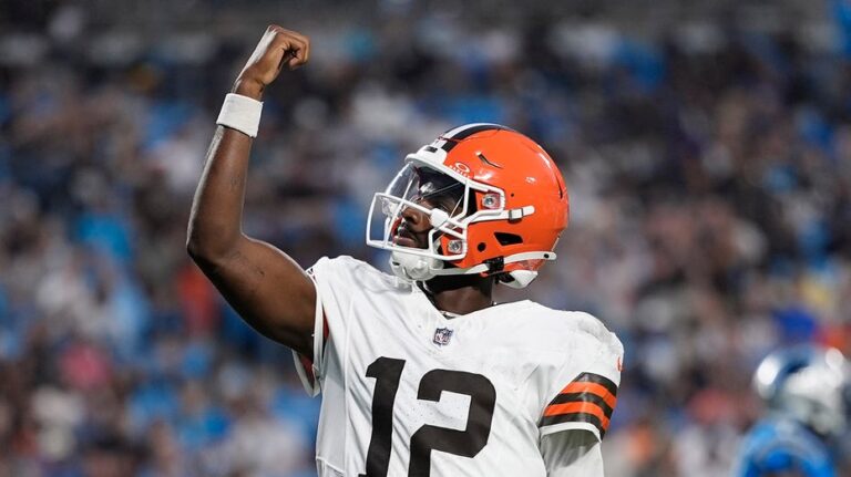 Ex-NBA player makes Shedeur Sanders-LeBron James comparison after QB's preseason debut