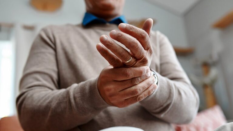 Popular weight-loss medication could relieve painful arthritis symptoms, doctors report