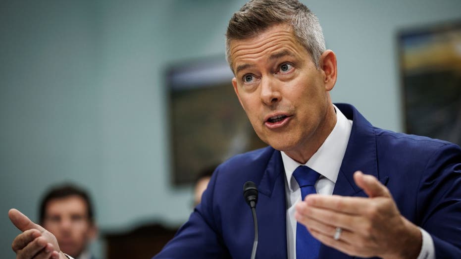 Sean Duffy details spat with Elon Musk over firing air traffic controllers, says cabinet must call shots