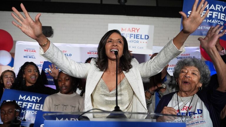 Detroit mayoral race is set: councilmember vs. pastor