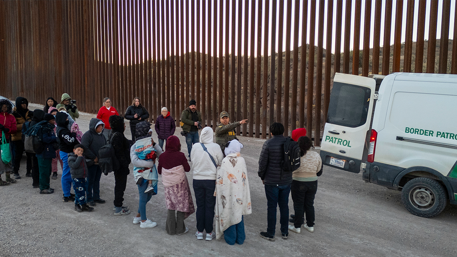 Trump administration resurrects ‘neighborhood checks’ for citizenship applicants last used in first Bush-era