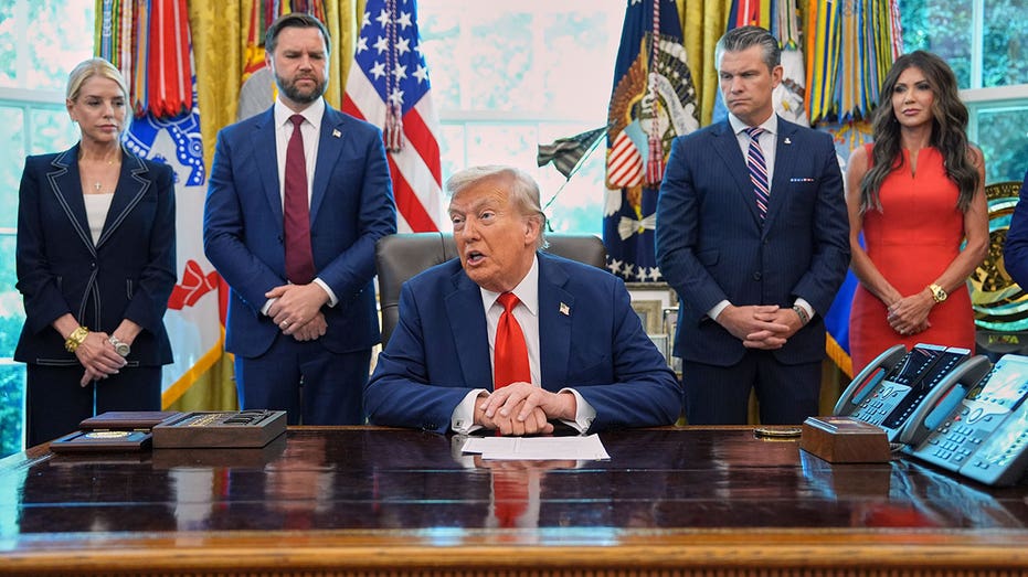 Trump signs executive orders to eliminate no-cash bail for suspects in DC and nationwide
