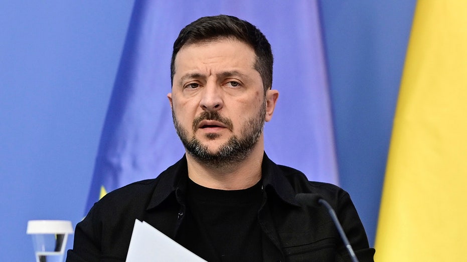 Zelenskyy, ahead of Trump-Putin meeting, says there is 'no sign' Russia wants to end the war