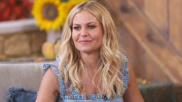 Candace Cameron Bure embraces small-town life away from Hollywood
