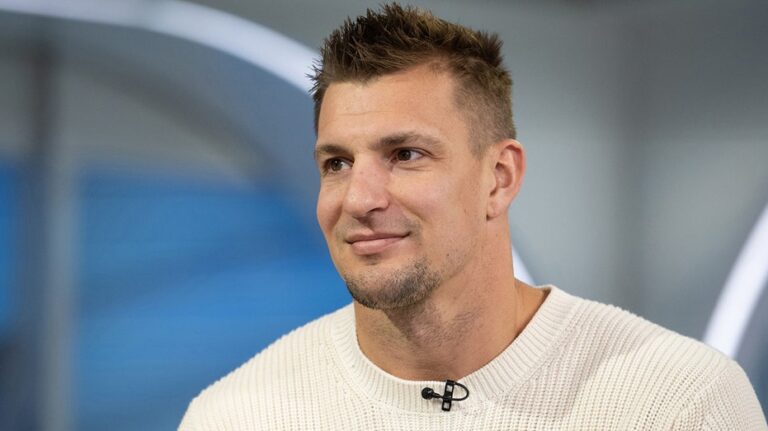 Rob Gronkowski says Eagles gave NFL teams blueprint to beat Chiefs: 'Come out swinging'