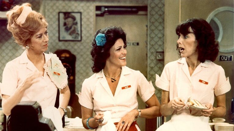 Polly Holliday, 'Alice' actress, dead at 88