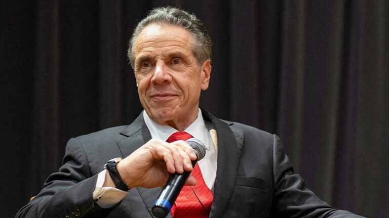 Cuomo taps veteran Democratic strategist as new campaign manager in final sprint to Election Day