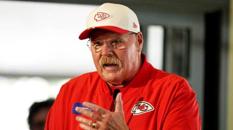 Chiefs' Andy Reid questions NFL rule after Teair Tart avoids ejection following Travis Kelce strike