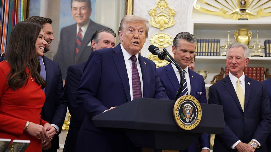 Trump references Alabama’s stunning defeat in Space Command announcement as Tuberville gloats about Auburn