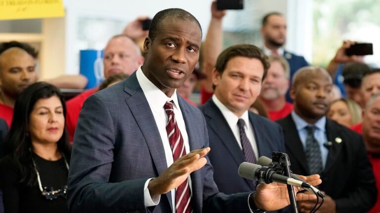 Tapper 'shocked' by Florida surgeon general's plan to end vaccine mandates in schools