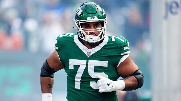 Jets lose major piece to offense days before season begins