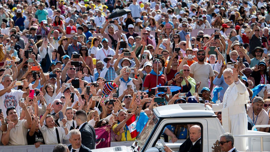 Pope Leo XIV to canonize two modern saints this weekend as faithful flock to Rome