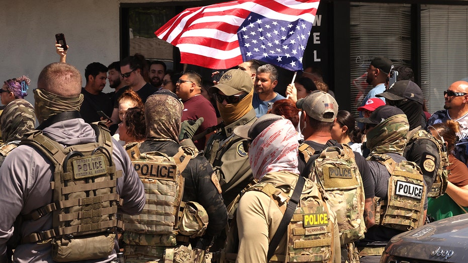 Dems in hot seat after DHS warns their frontline workers will go without pay if shutdown hits