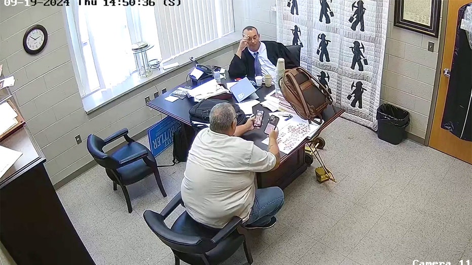 Former sheriff's wife and daughter deny any contact with judge he allegedly murdered