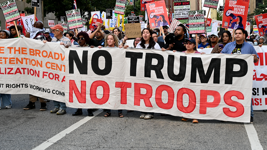 Chicago cops struggle to staff streets as Trump presses on crime
